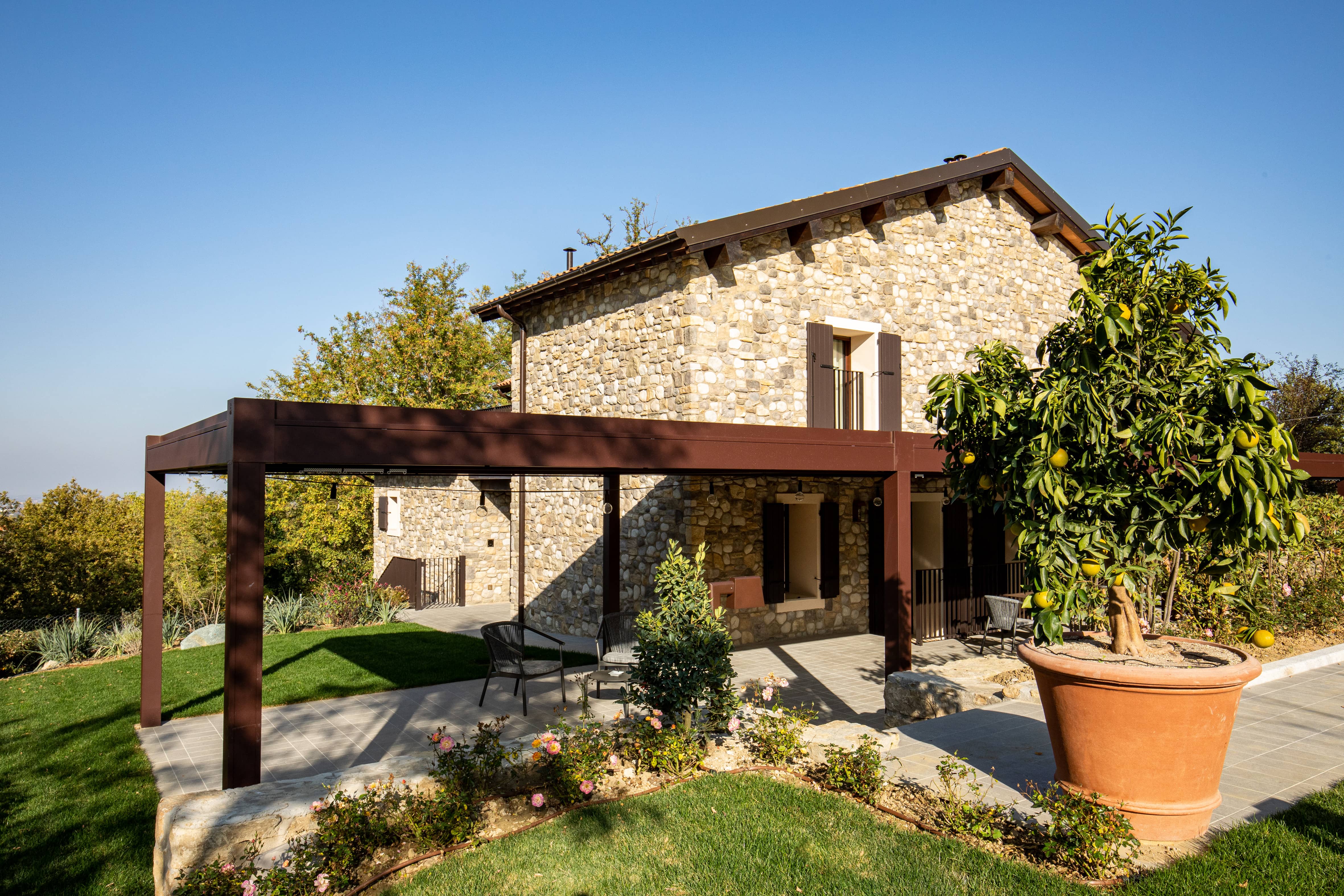 Rio Rosso Country Villa – 1 Exteriors (1)
